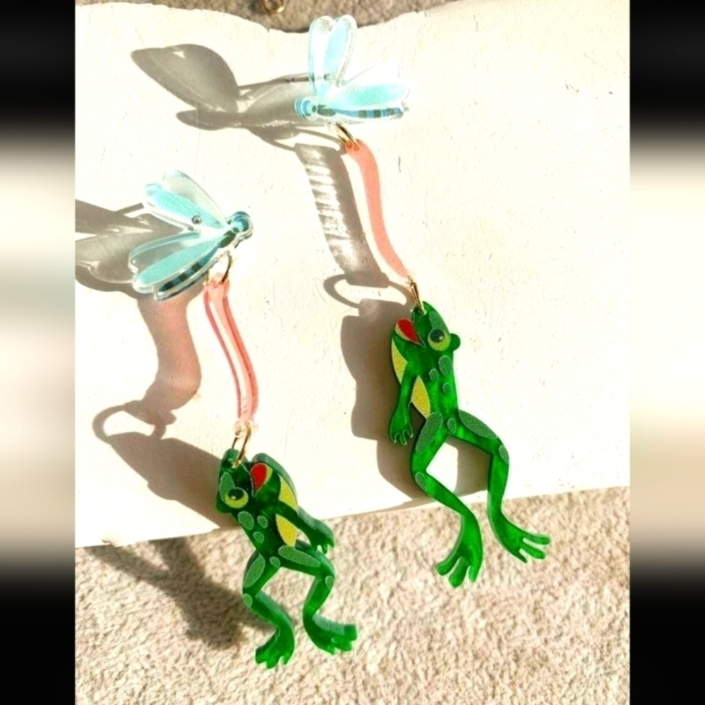 Unique funny frog acrylic earrings jewelry silver plated dangle women's cute bug